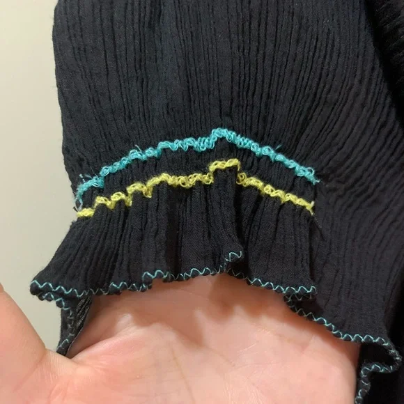 Chelsea & Violet 🍒 boho Blouse - Picture 7 of 9